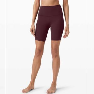 Lululemon Align Shorts 8” Size 6 Never worn!